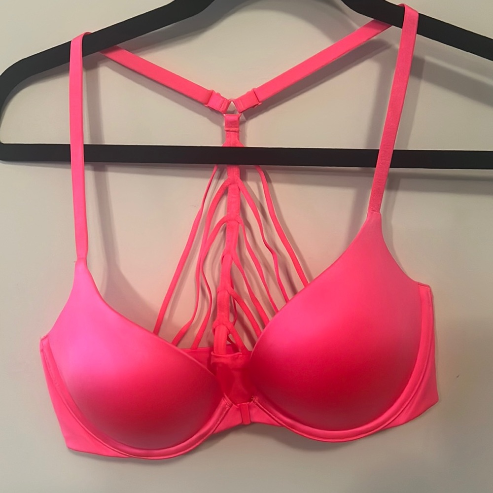 NWOT Victoria Secrets bra